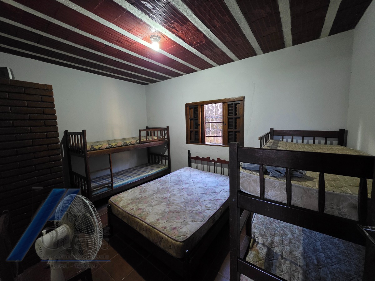Ubatuba, Pereque-açu - Ótimo investimento 02 Casas no mesmo terreno com entrada individual.