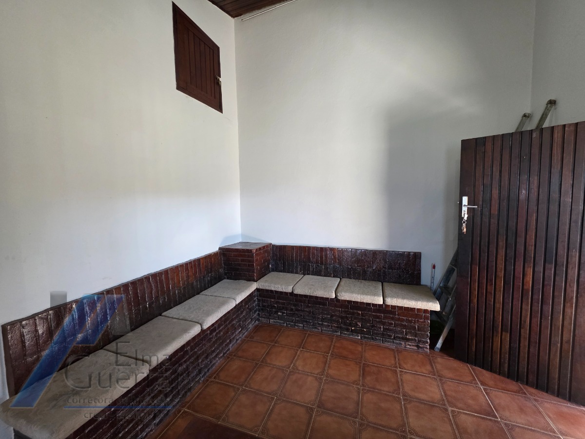 Ubatuba, Pereque-açu - Ótimo investimento 02 Casas no mesmo terreno com entrada individual.