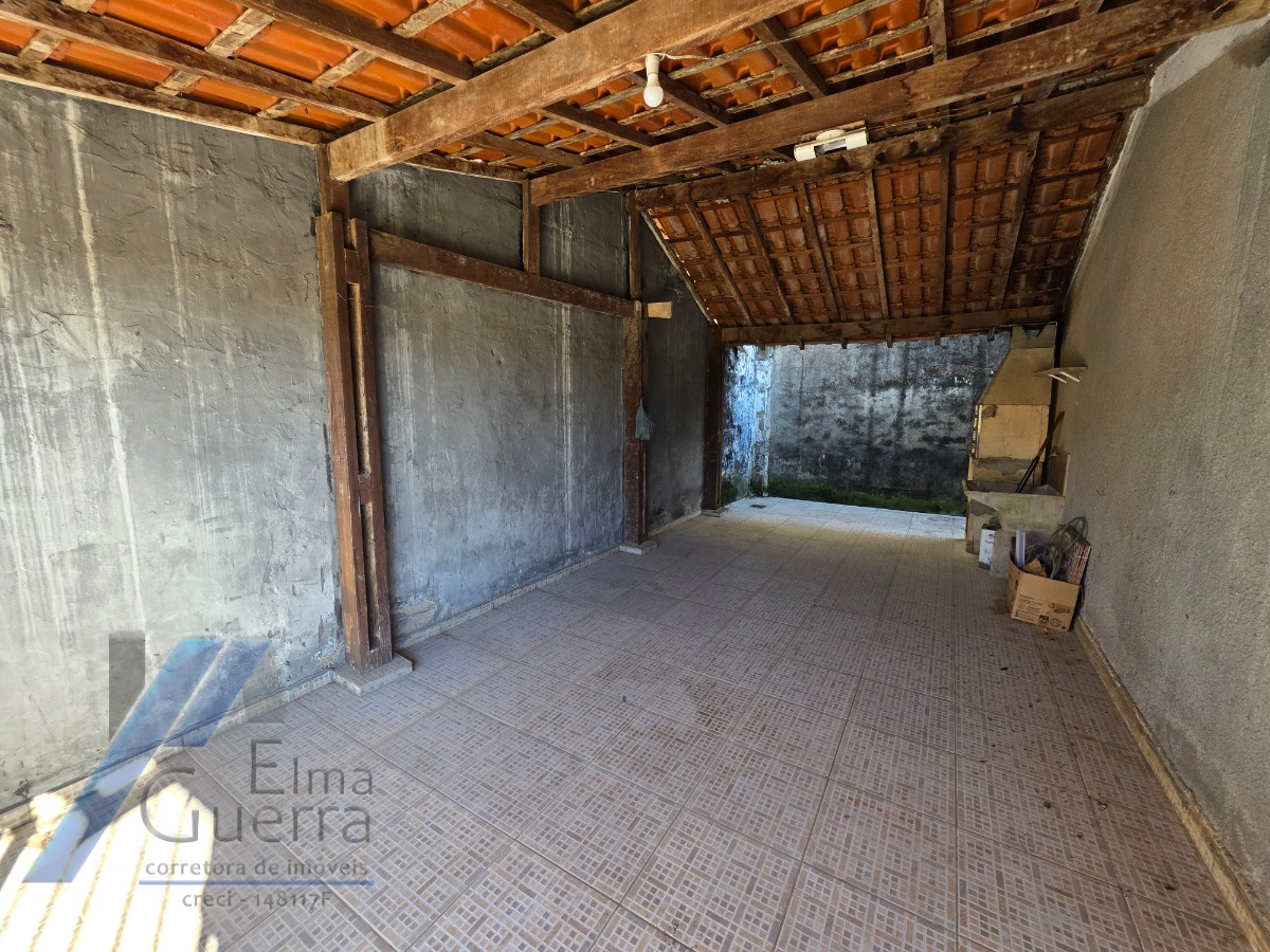 Ubatuba, Pereque-açu - Ótimo investimento 02 Casas no mesmo terreno com entrada individual.