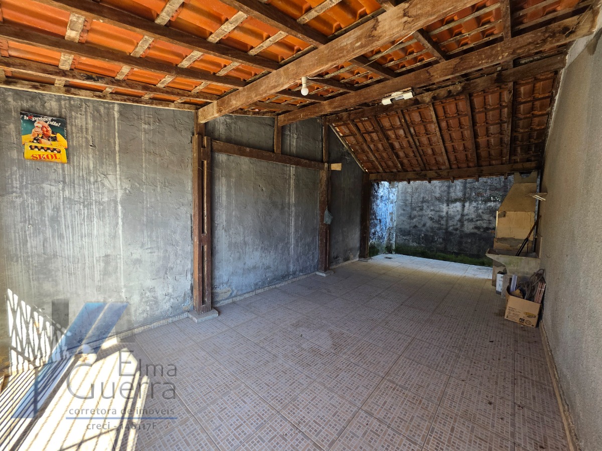 Ubatuba, Pereque-açu - Ótimo investimento 02 Casas no mesmo terreno com entrada individual.