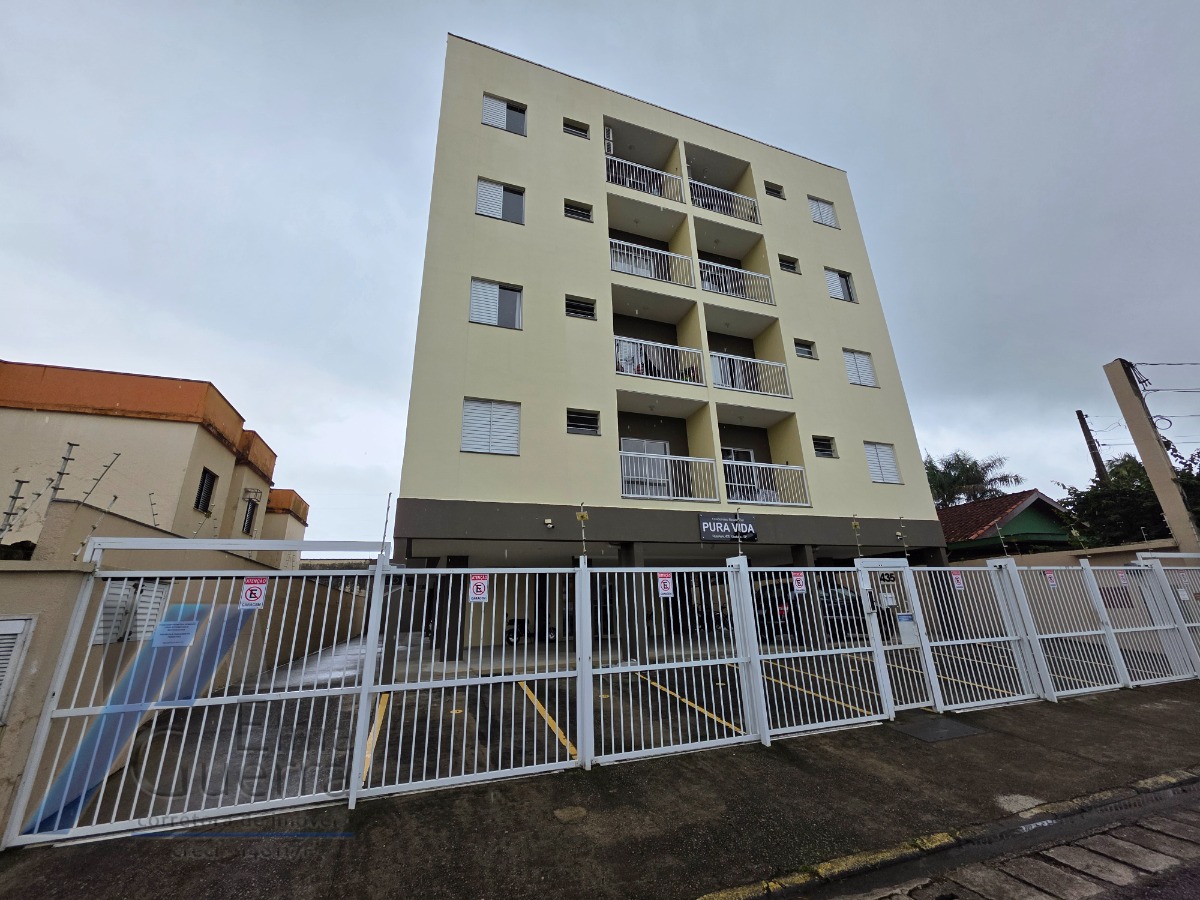 Ubatuba, Centro - Apartamento mobiliado com 02 dormitórios com elevador.