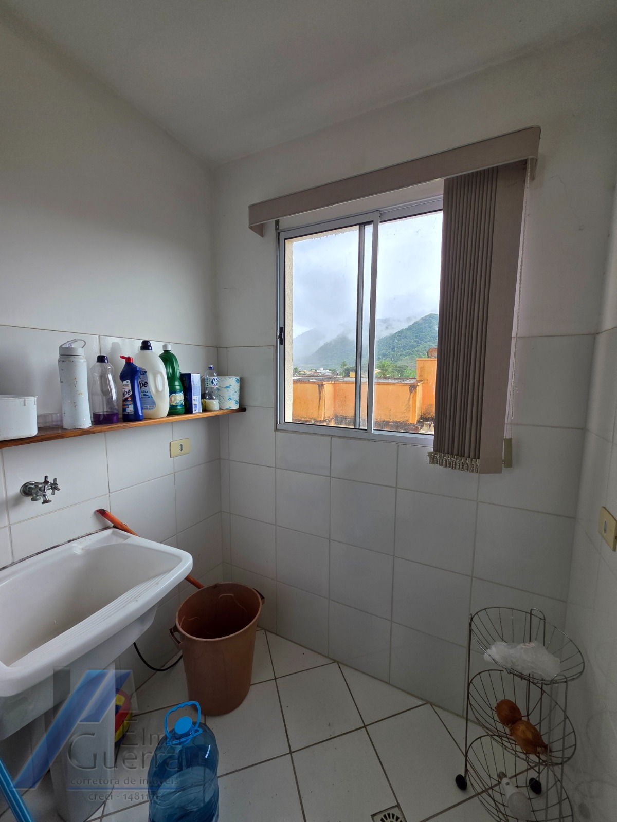 Ubatuba, Centro - Apartamento mobiliado com 02 dormitórios com elevador.