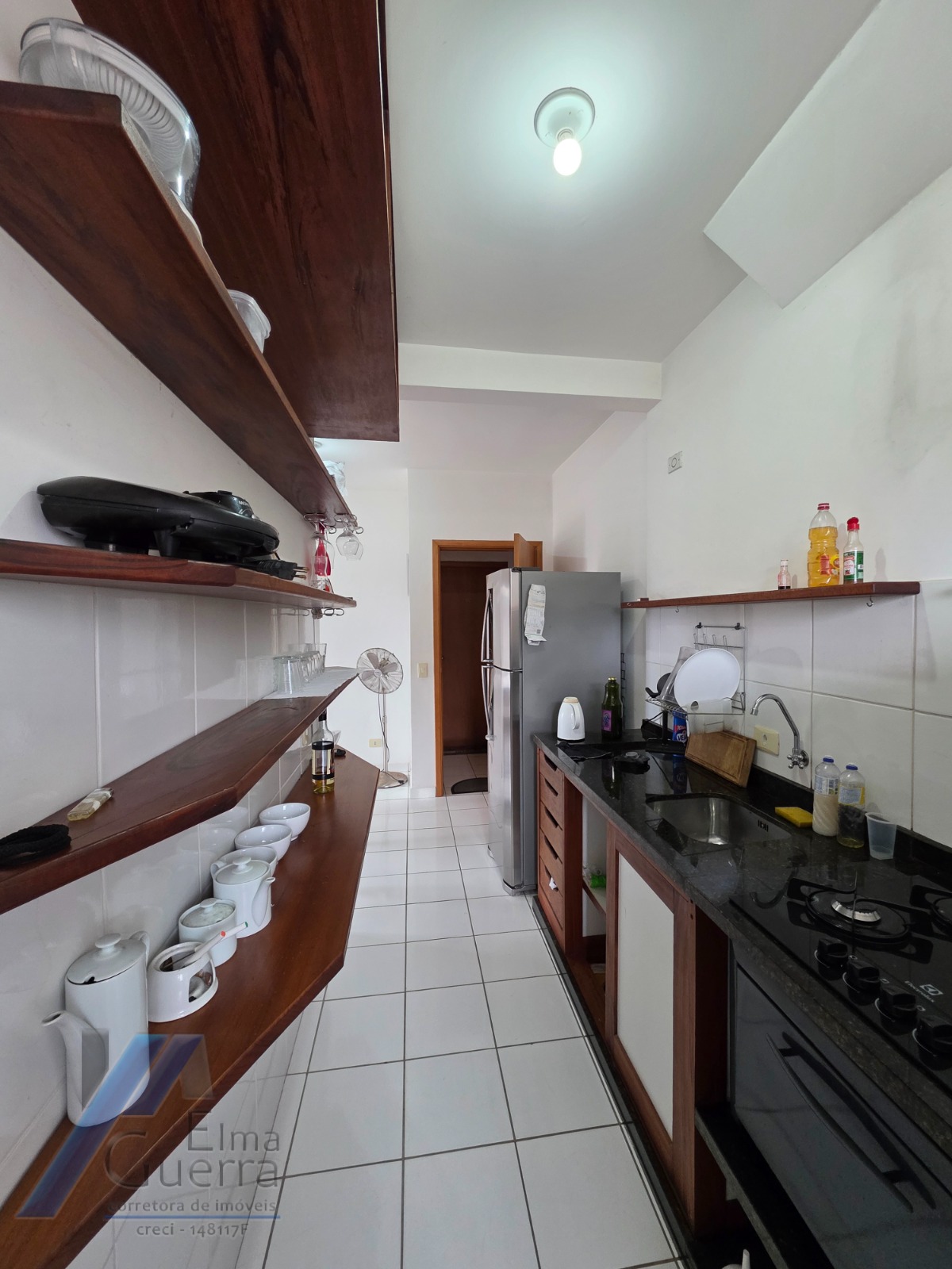 Ubatuba, Centro - Apartamento mobiliado com 02 dormitórios com elevador.