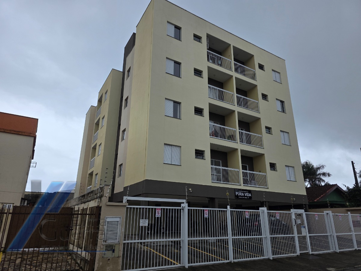 Ubatuba, Centro - Apartamento mobiliado com 02 dormitórios com elevador.