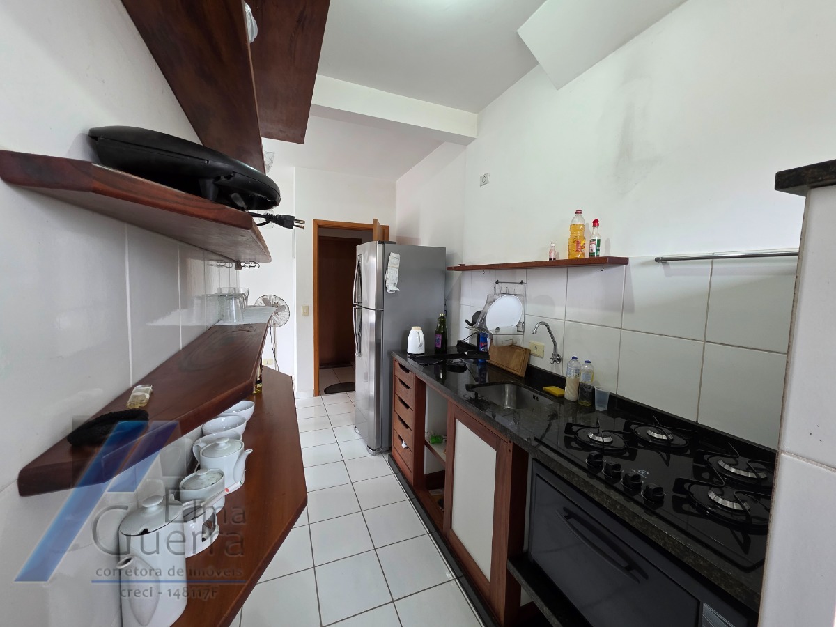 Ubatuba, Centro - Apartamento mobiliado com 02 dormitórios com elevador.