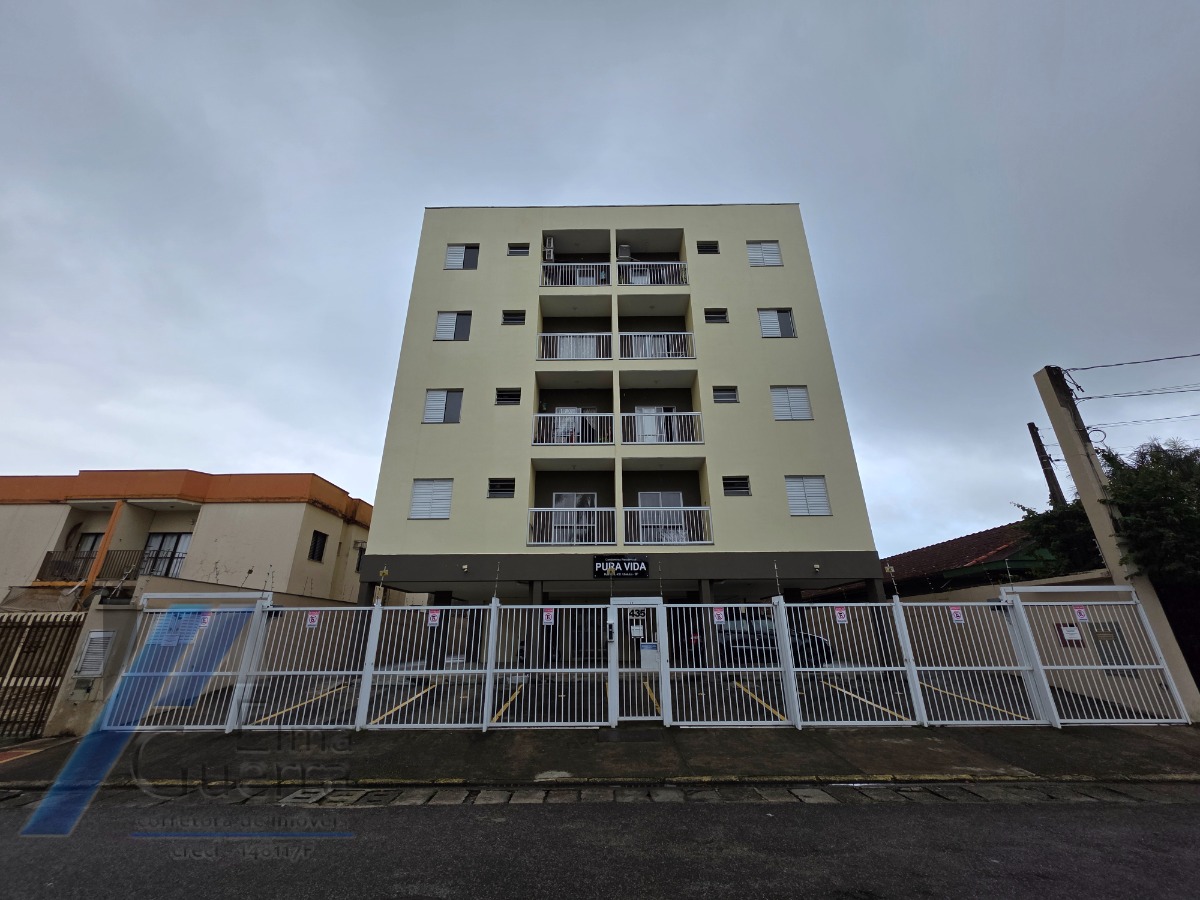 Ubatuba, Centro - Apartamento mobiliado com 02 dormitórios com elevador.