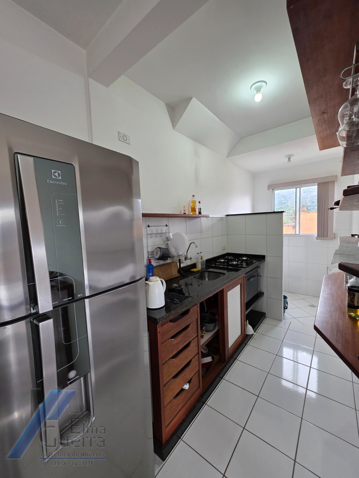 Ubatuba, Centro - Apartamento mobiliado com 02 dormitórios com elevador.