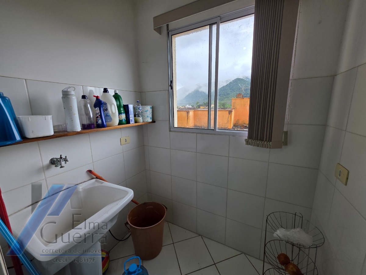 Ubatuba, Centro - Apartamento mobiliado com 02 dormitórios com elevador.