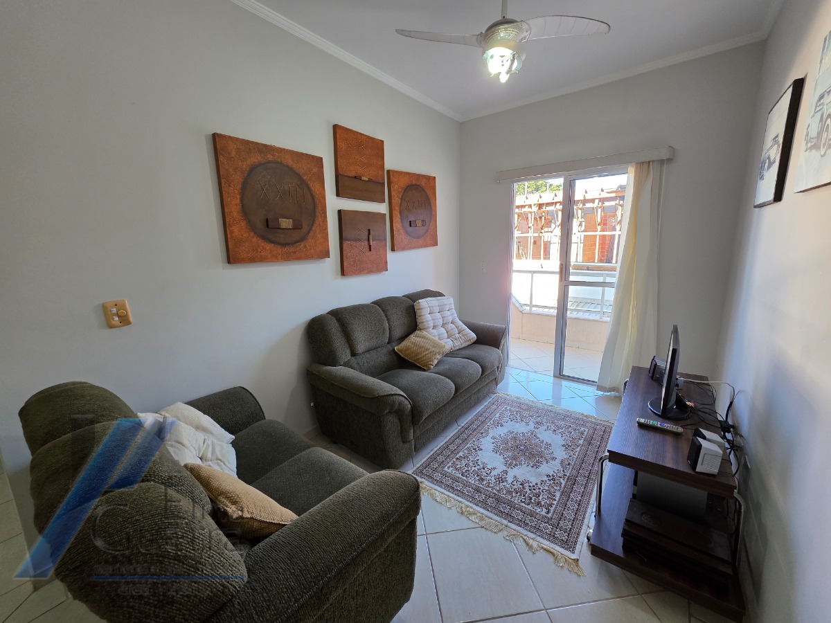 Ubatuba, Centro - Apartamento mobiliado com 2 dormitórios sendo 01 suíte e área de lazer.