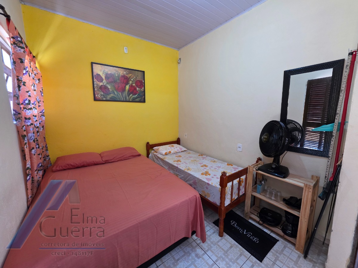 Ubatuba, Pereque-açu - Casa com 06 suíte, à 150 metros da mar.