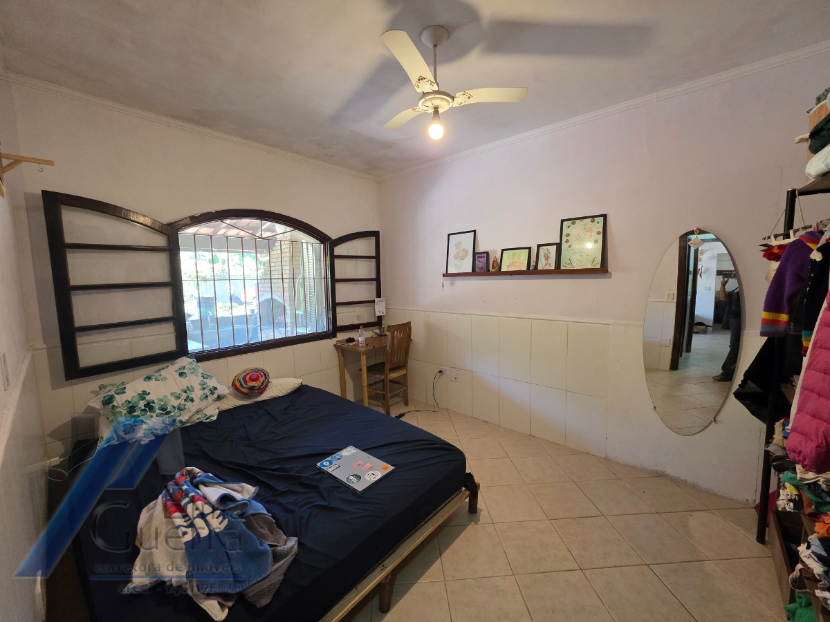 Ubatuba, Pereque-açú - Casa com 01 dormitório, com terreno de 250m2, doc. Ok.