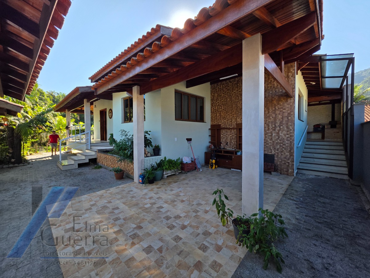 Casa, 2 quartos, 200 m² - Foto 1
