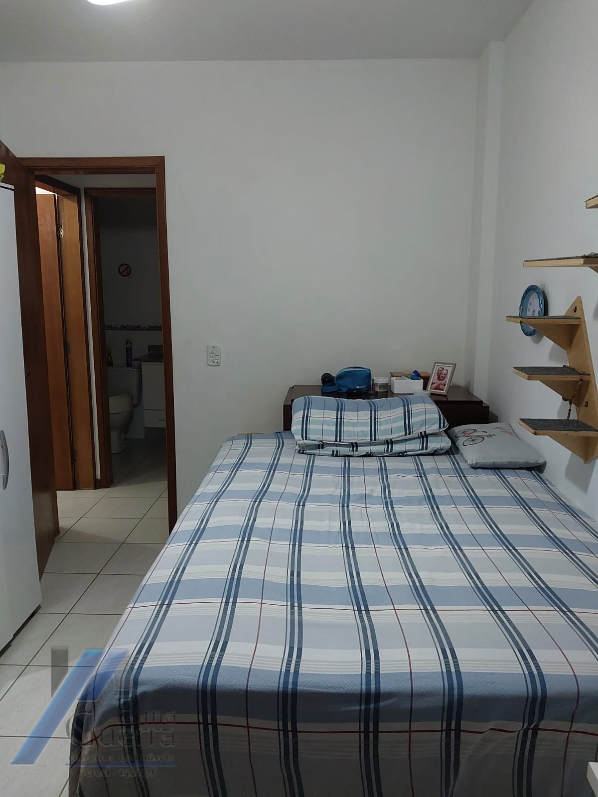 Ubatuba, Itagua - Apartamento de 02 dormitórios sendo 01 suíte, a 150 metros da praia.