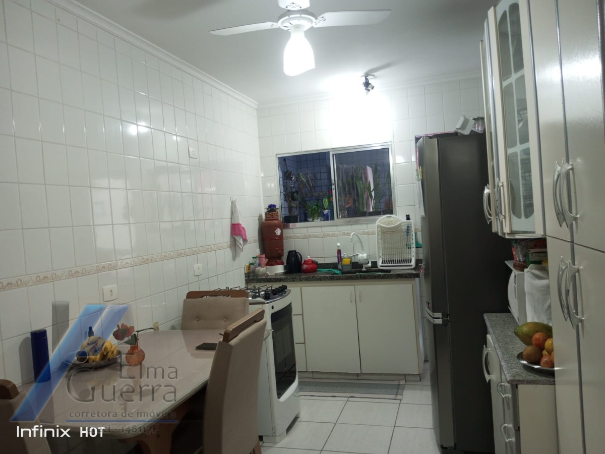 Ubatuba, Itagua - Apartamento de 02 dormitórios sendo 01 suíte, a 150 metros da praia.