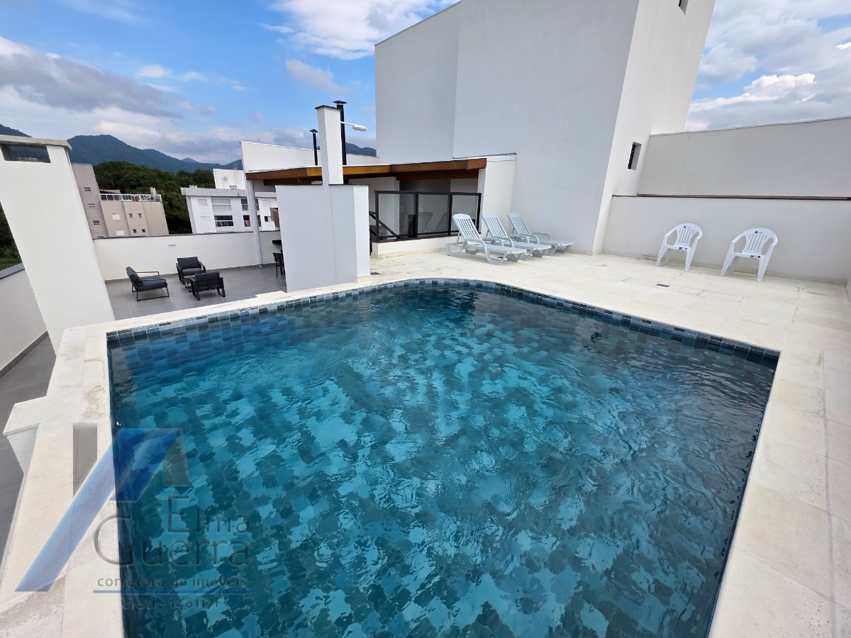 Ubatuba, Itaguá - Apartamento com 02 dormitórios sendo 01 suíte e área de lazer em local tranquilo.
