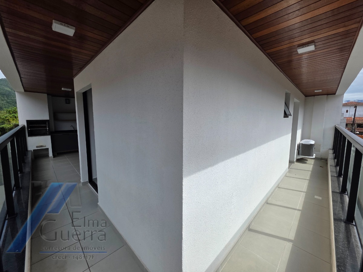 Ubatuba, Itaguá - Apartamento mobiliado com 02 dormitórios sendo 01 suíte e área de lazer.