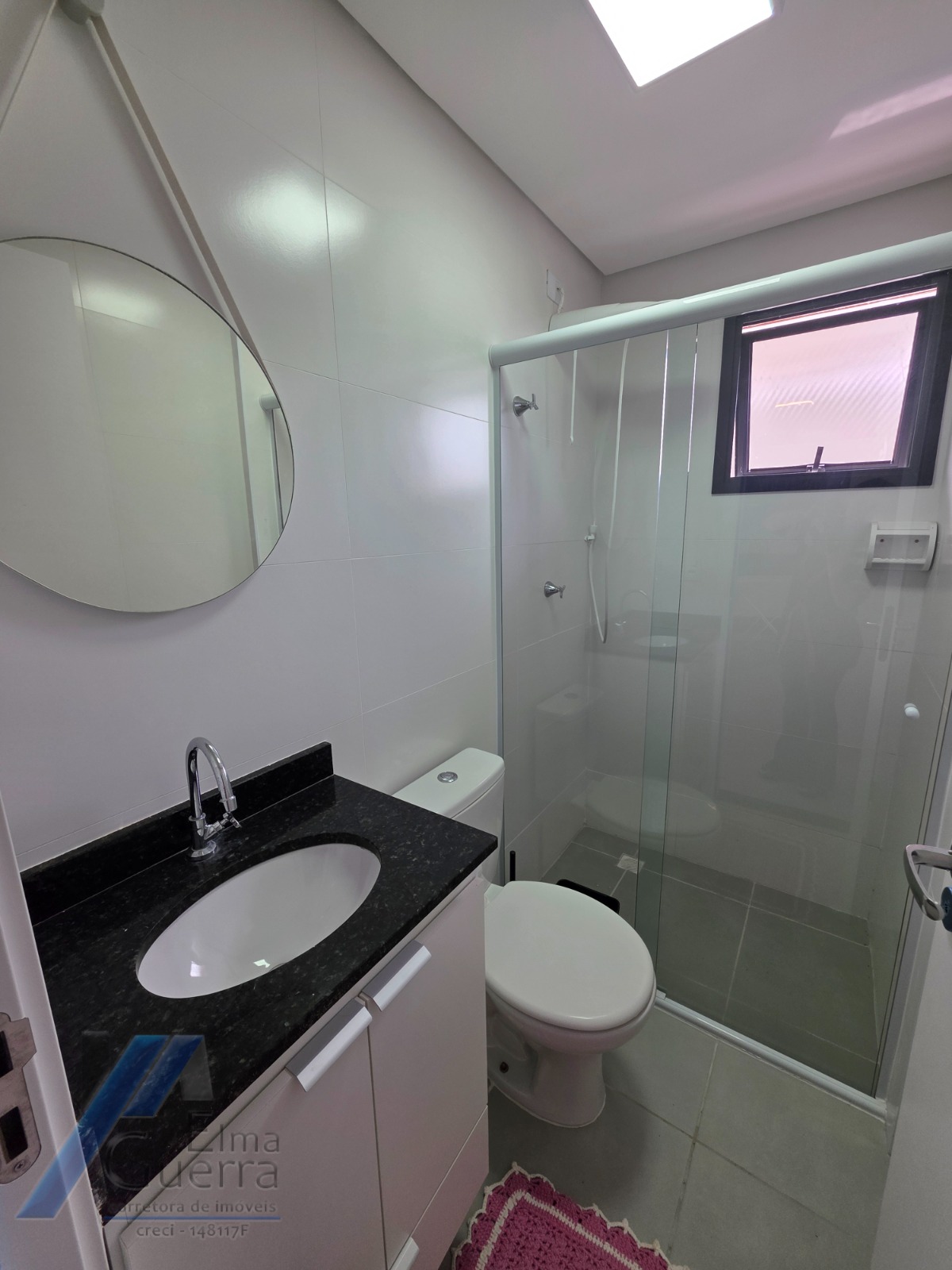 Ubatuba, Itaguá - Apartamento mobiliado com 02 dormitórios sendo 01 suíte e área de lazer.