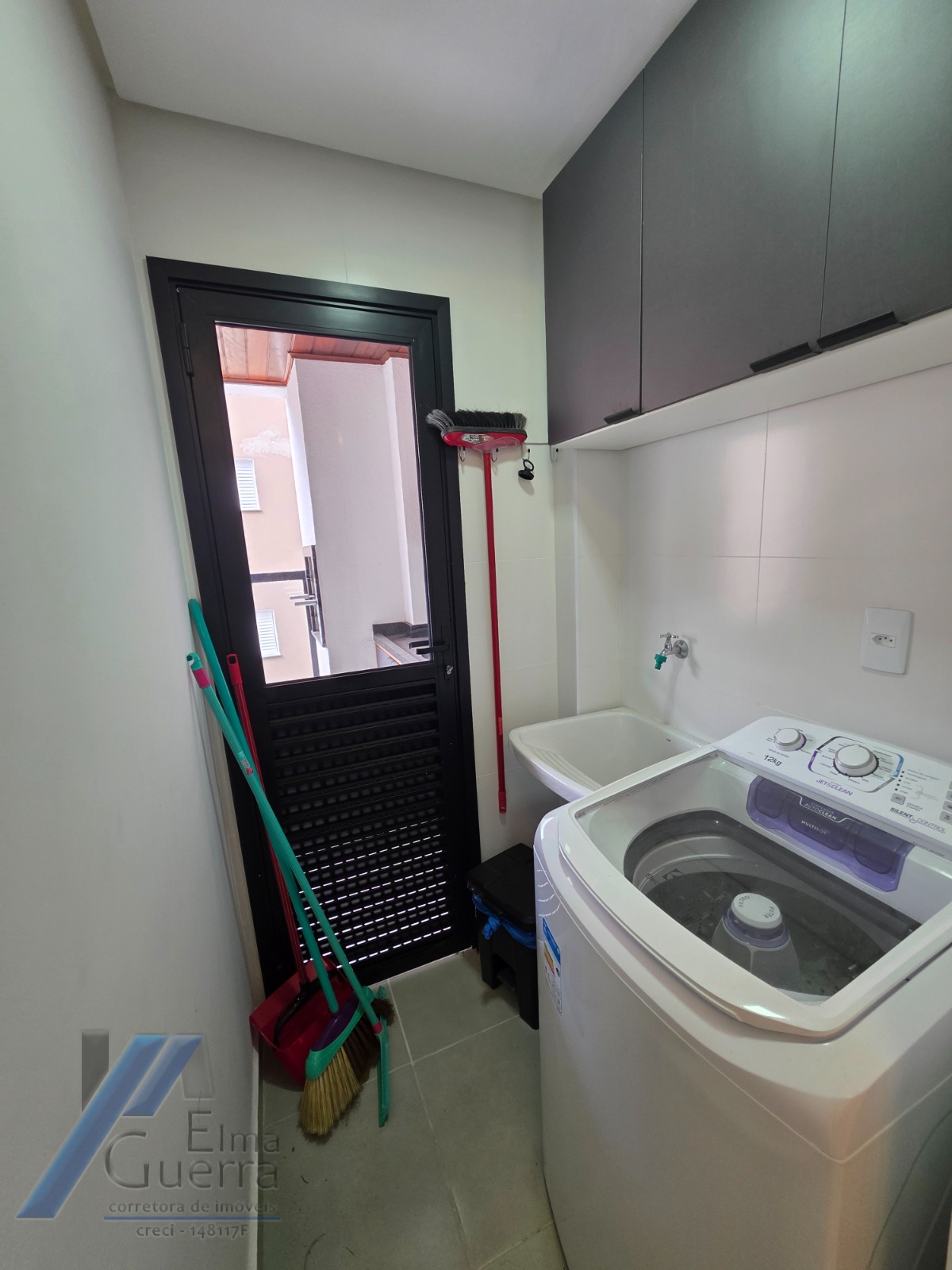 Ubatuba, Itaguá - Apartamento mobiliado com 02 dormitórios sendo 01 suíte e área de lazer.
