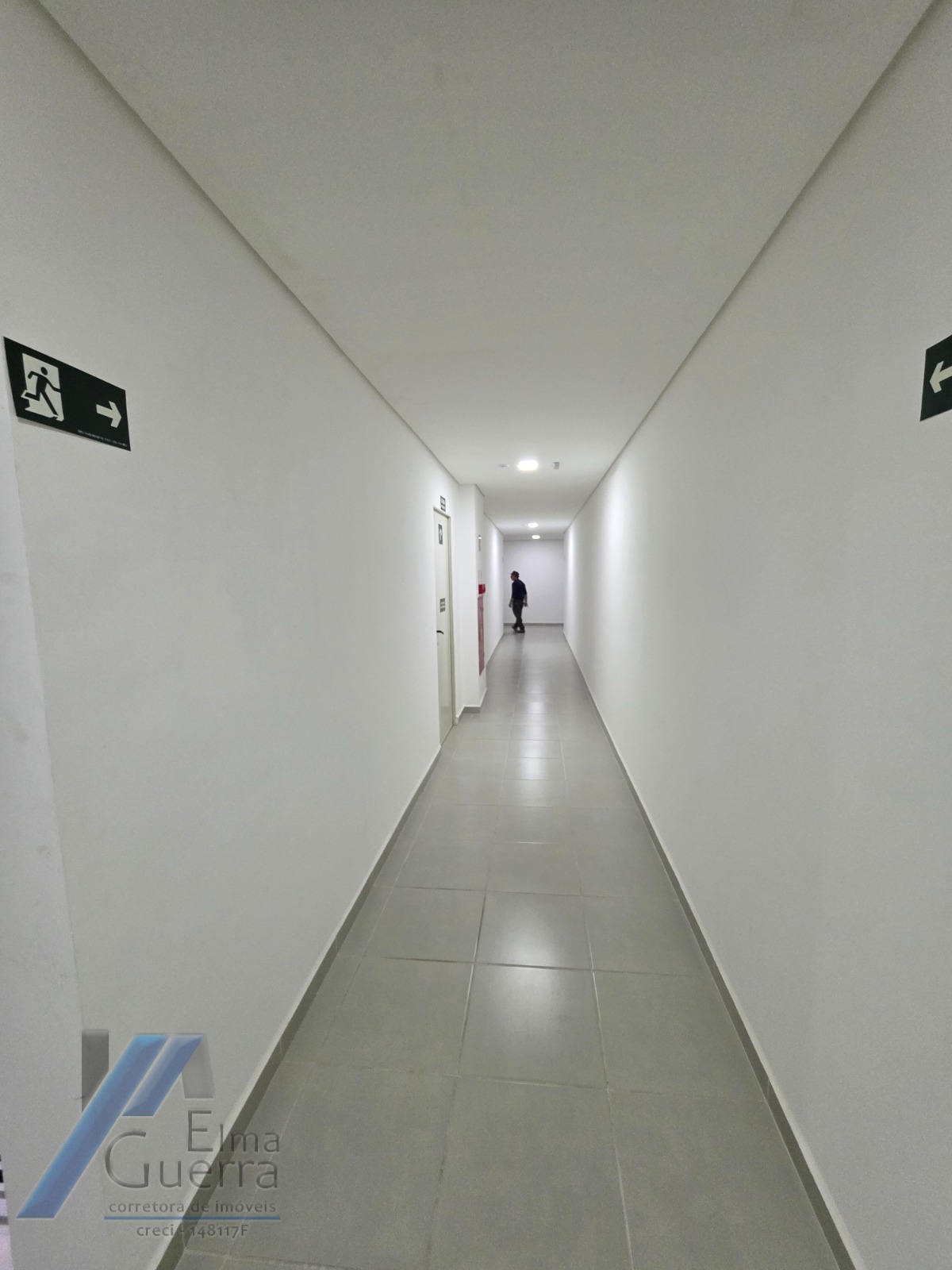 Ubatuba, Itaguá - Apartamento mobiliado com 02 dormitórios sendo 01 suíte e área de lazer.