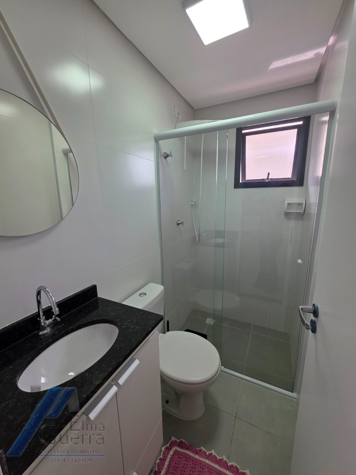 Ubatuba, Itaguá - Apartamento mobiliado com 02 dormitórios sendo 01 suíte e área de lazer.
