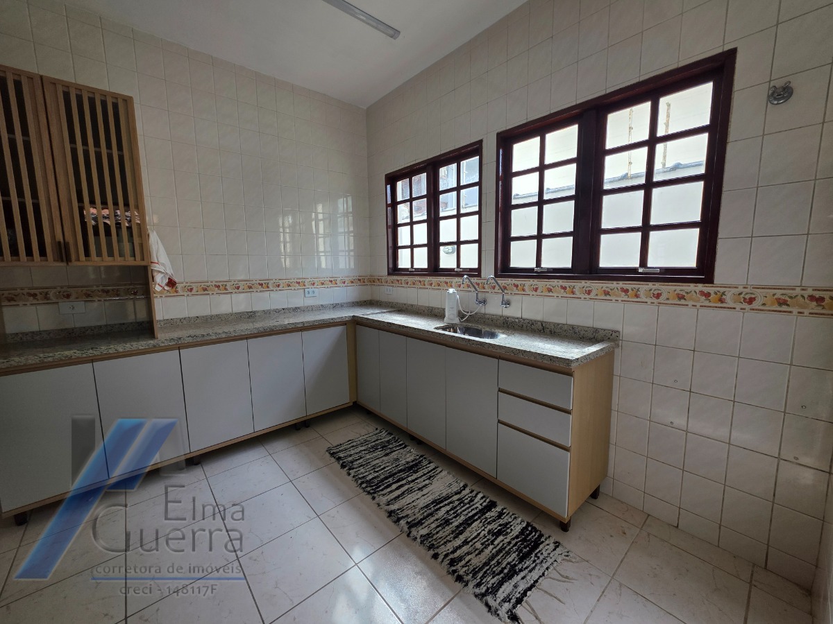 Casa, 4 quartos, 300 m² - Foto 35