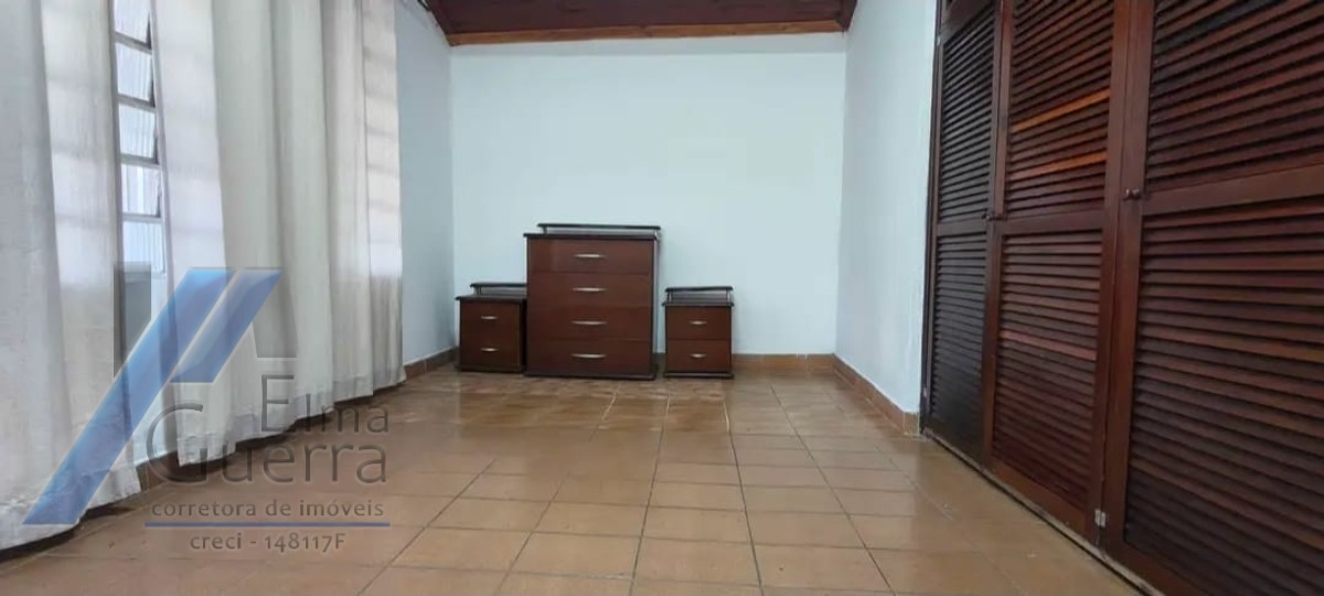 Ubatuba, Pereque - Açu - Casa com 02 dormitórios, com terreno de 357 m2 com área construída 132m2..