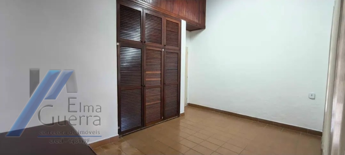 Ubatuba, Pereque - Açu - Casa com 02 dormitórios, com terreno de 357 m2 com área construída 132m2..