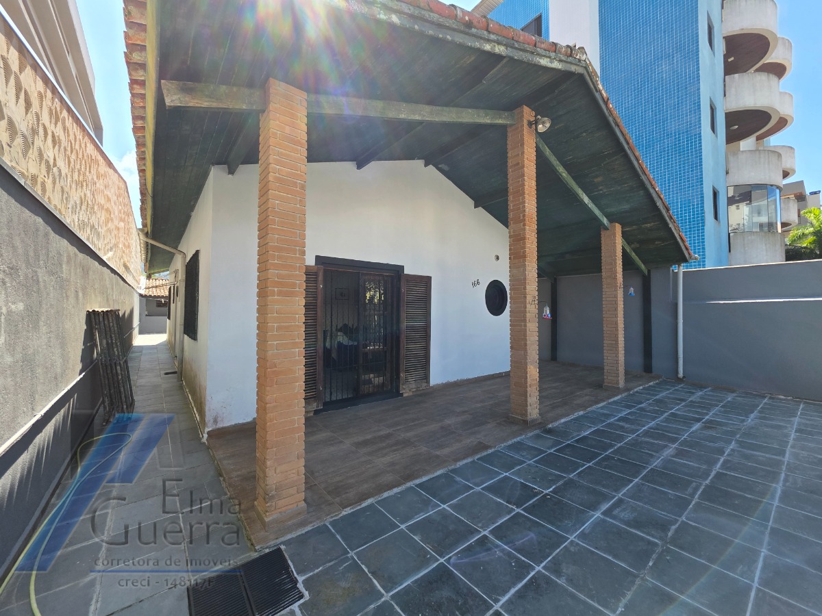 Casa, 3 quartos, 195 m² - Foto 1