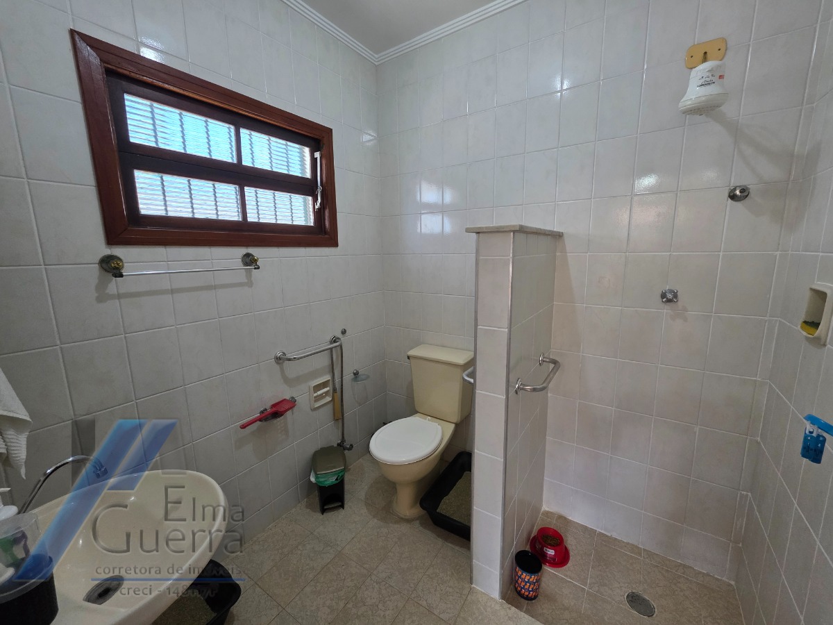 Casa, 3 quartos, 195 m² - Foto 35