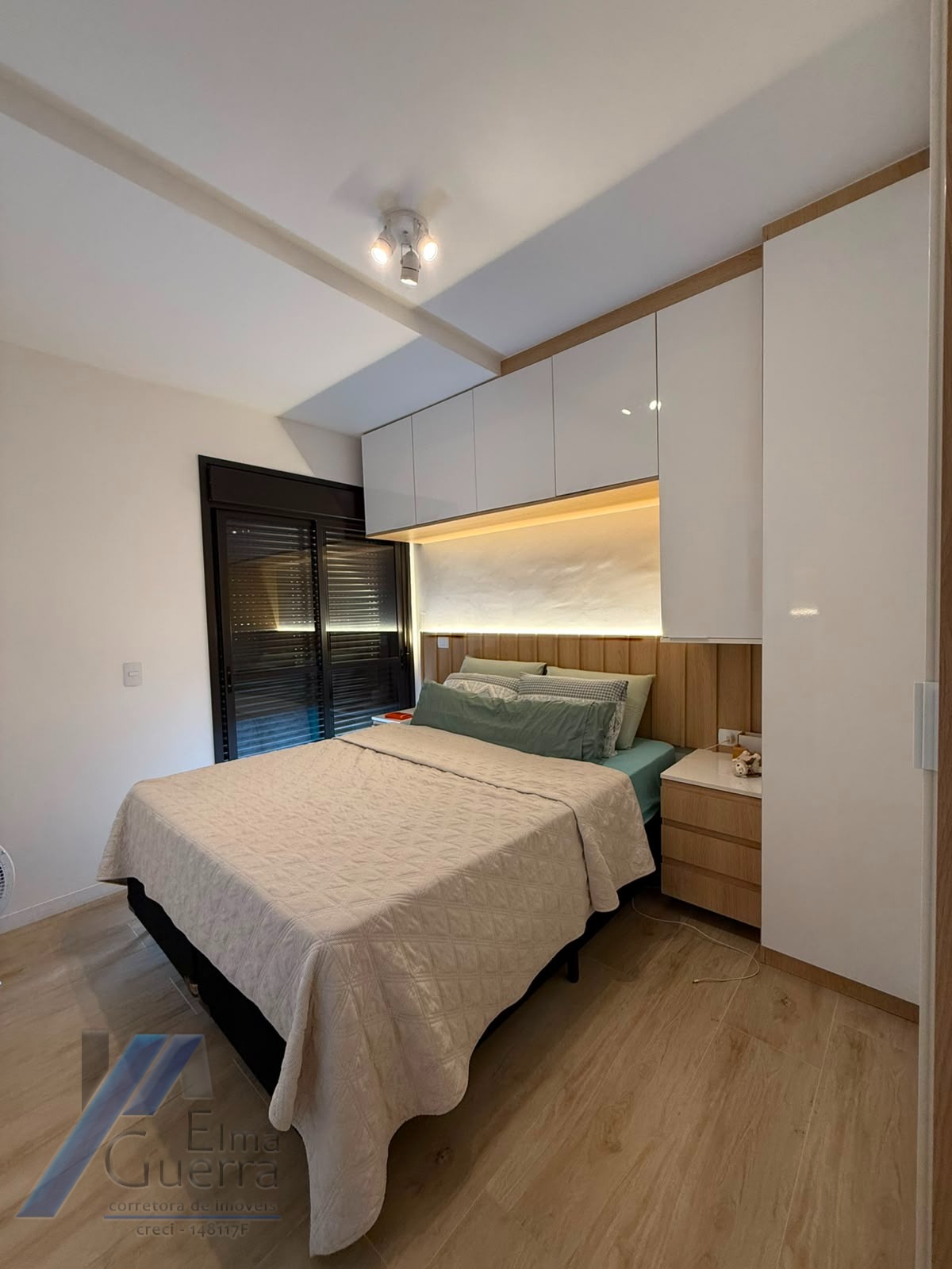 Ubatuba, Itaguá - Apartamento mobiliada com 02 dormitórios sendo 01 suíte, área de lazer completa.
