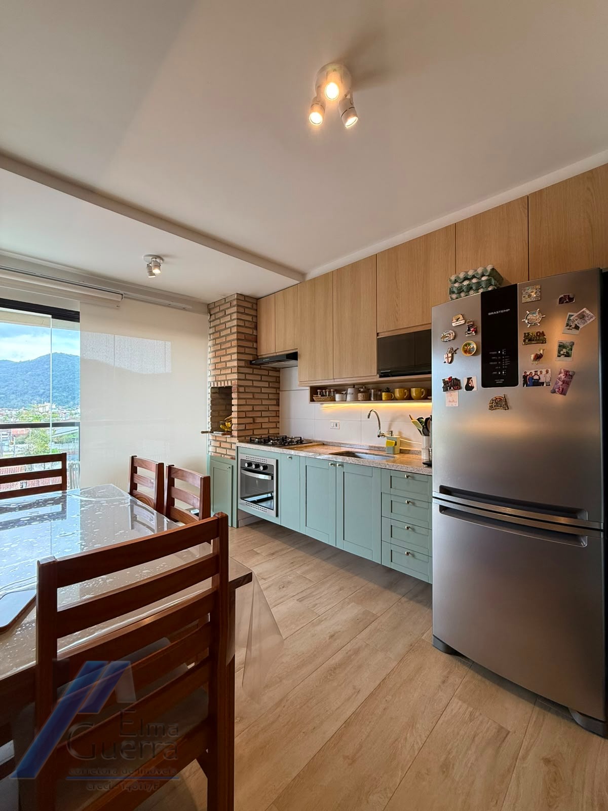 Ubatuba, Itaguá - Apartamento mobiliada com 02 dormitórios sendo 01 suíte, área de lazer completa.