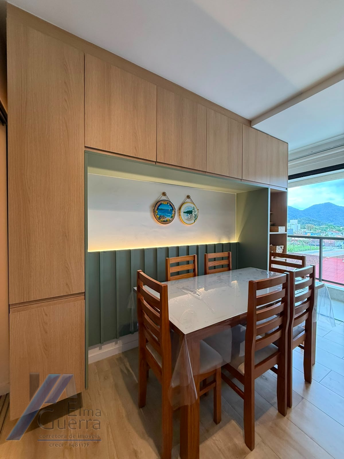 Ubatuba, Itaguá - Apartamento mobiliada com 02 dormitórios sendo 01 suíte, área de lazer completa.