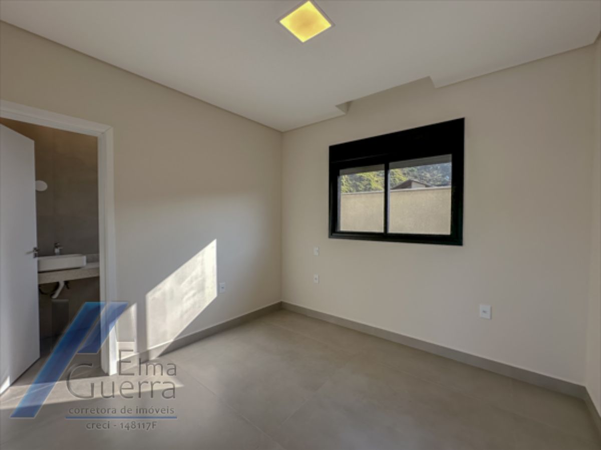 Casa, 3 quartos, 243 m² - Foto 53