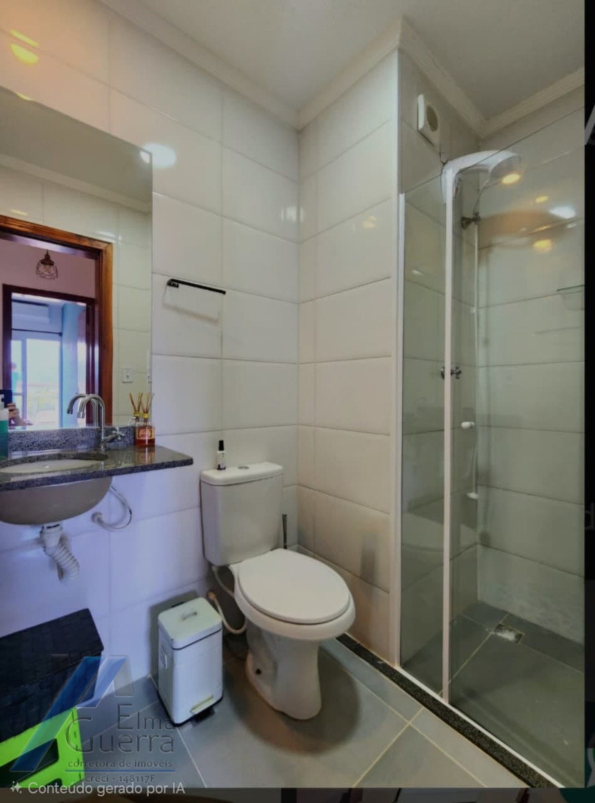 Ubatuba - Pereque açu - Apartamento com 02 dormitórios sendo 01 suíte e área de lazer.