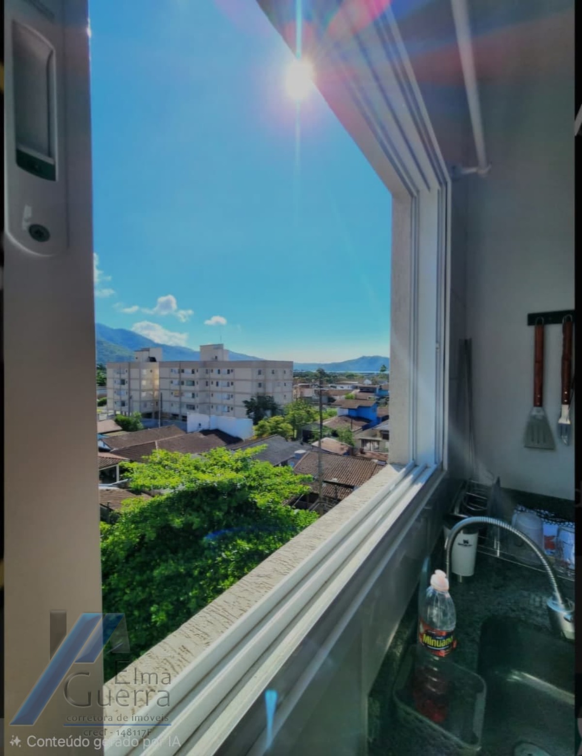 Ubatuba - Pereque açu - Apartamento com 02 dormitórios sendo 01 suíte e área de lazer.