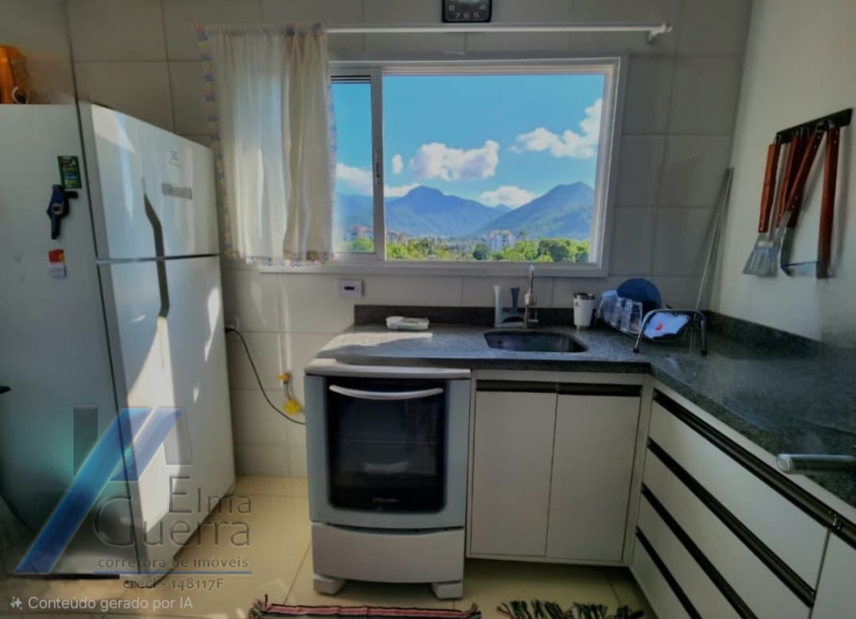 Ubatuba - Pereque açu - Apartamento com 02 dormitórios sendo 01 suíte e área de lazer.