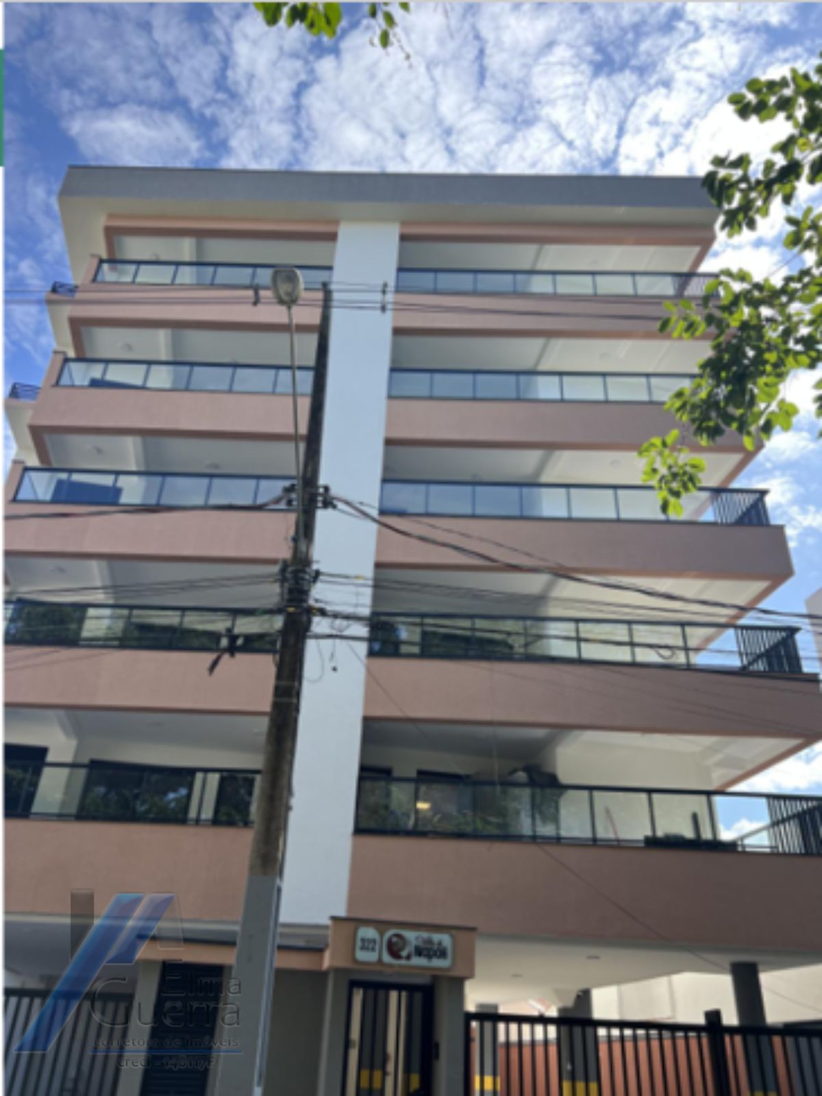 Ubatuba, Itagua - Apartamento com 02 dormitórios sendo 01 suíte e área de lazer.
