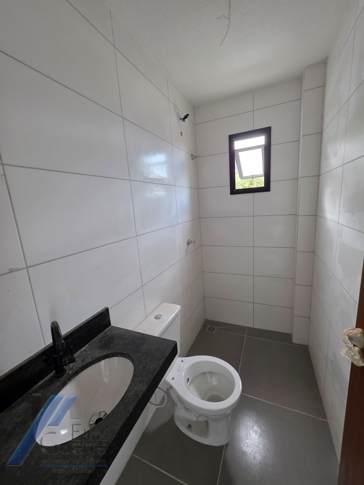 Ubatuba, Perequê Açu - Apartamento novo com 02 dormitórios, sendo 01 suíte e área de lazer.