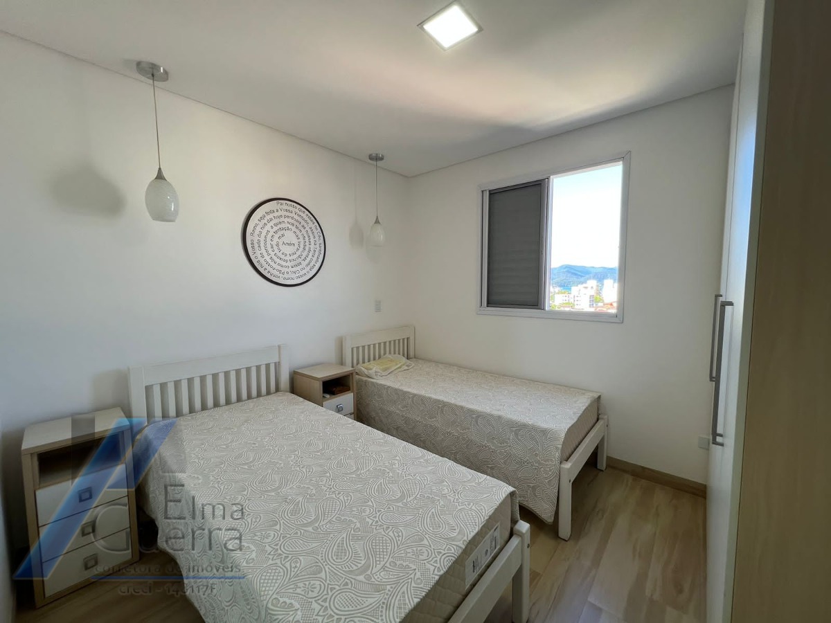 Ubatuba, Itaguá - Apartamento cobertura com 03 suítes e área de lazer com vista para o mar.