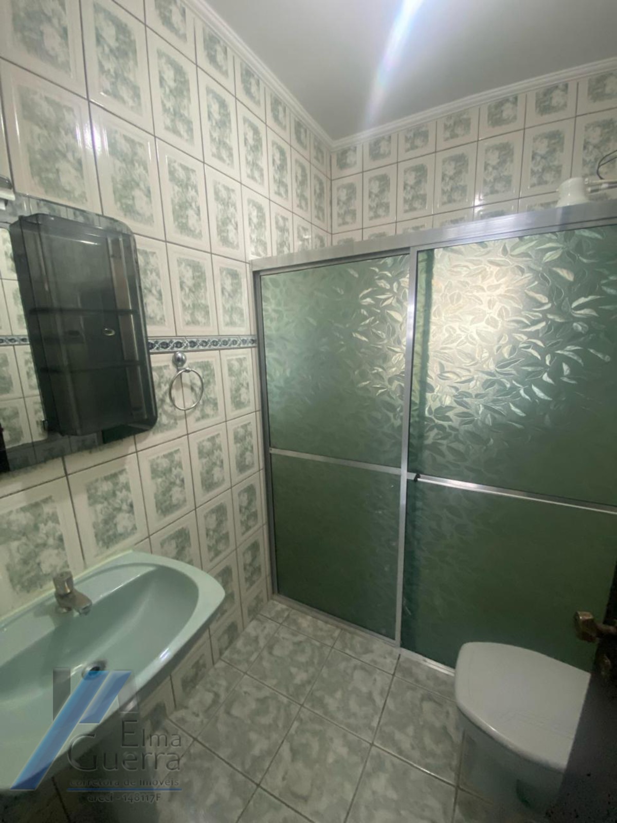 Ubatuba, Tenorio - Apartamento de 01 dormitórios mobiliado.
