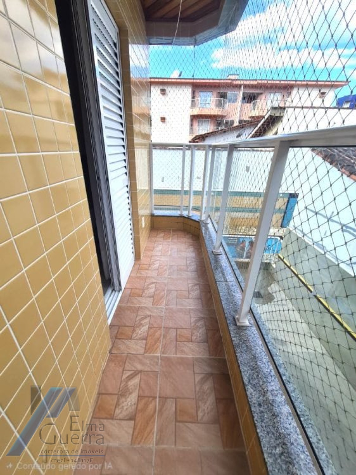Ubatuba, Itaguá - Apartamento cobertura com 03 dormitórios sendo 01 suíte e área de lazer.