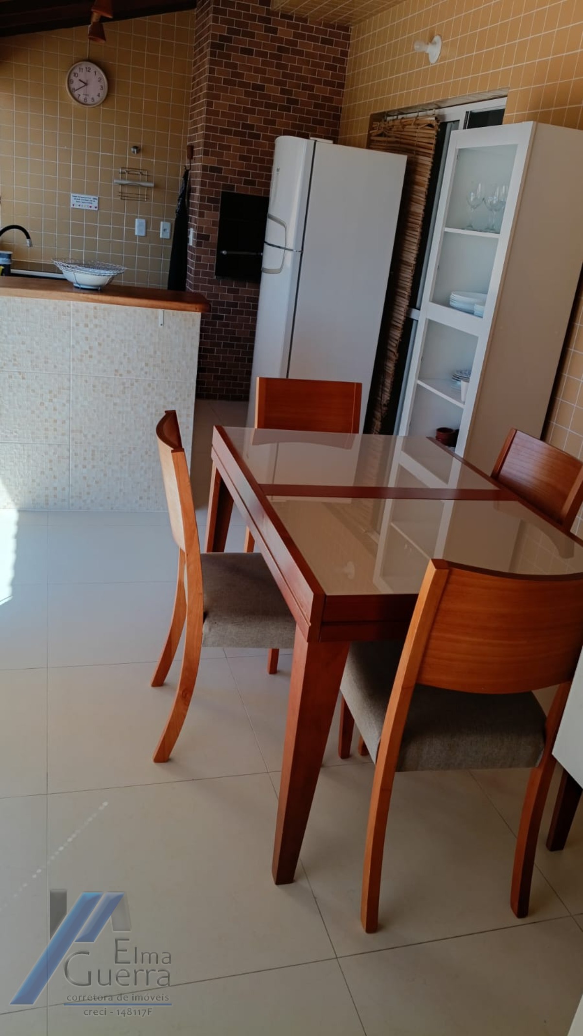 Ubatuba, Itaguá - Apartamento cobertura com 03 dormitórios sendo 01 suíte e área de lazer.