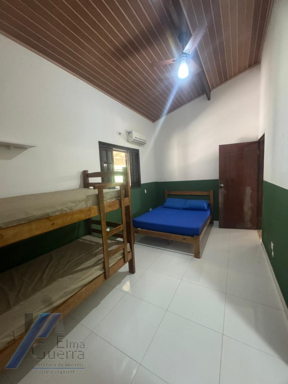 Ubatuba, Praia do Sapê - Casa com 02 suítes com terreno de 1.136,55 m2. - foto 25