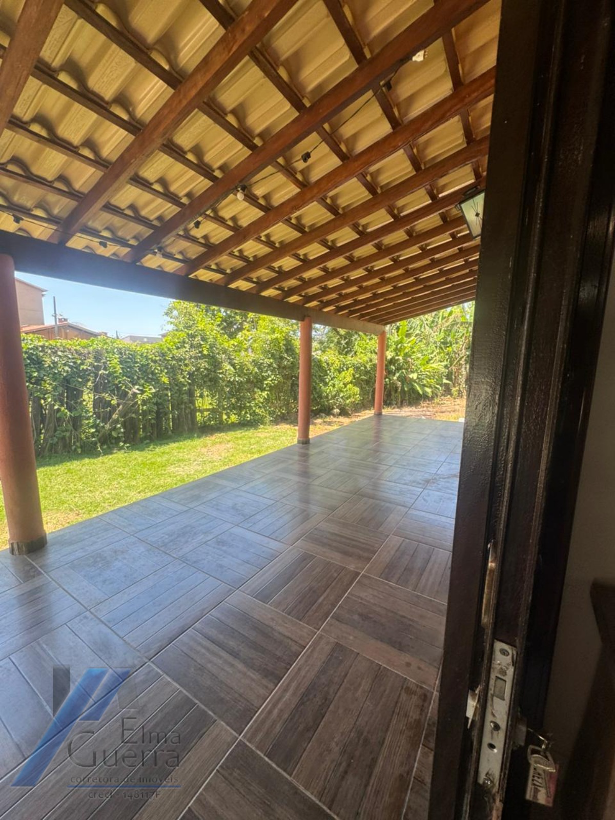 Ubatuba, Praia do Sapê - Casa com 02 suítes com terreno de 1.136,55 m2. - foto 10