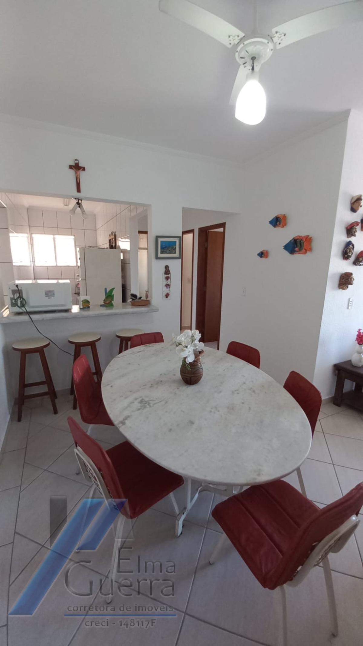 Ubatuba, Centro - Apartamento mobiliado com 2 dormitórios.
