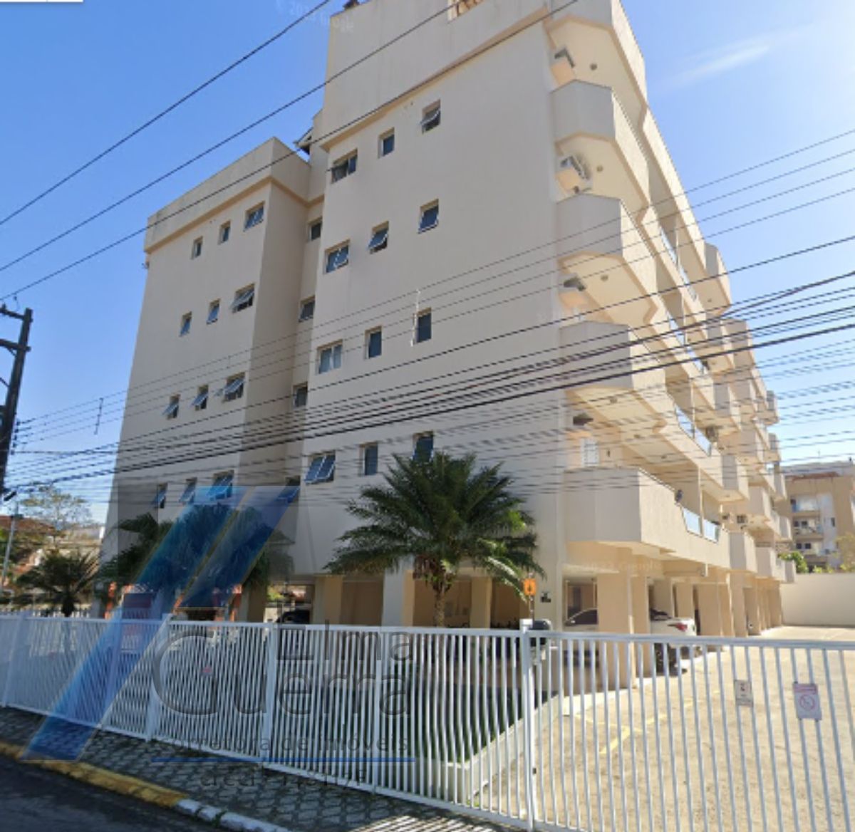 Ubatuba, Centro - Apartamento mobiliado com 2 dormitórios.