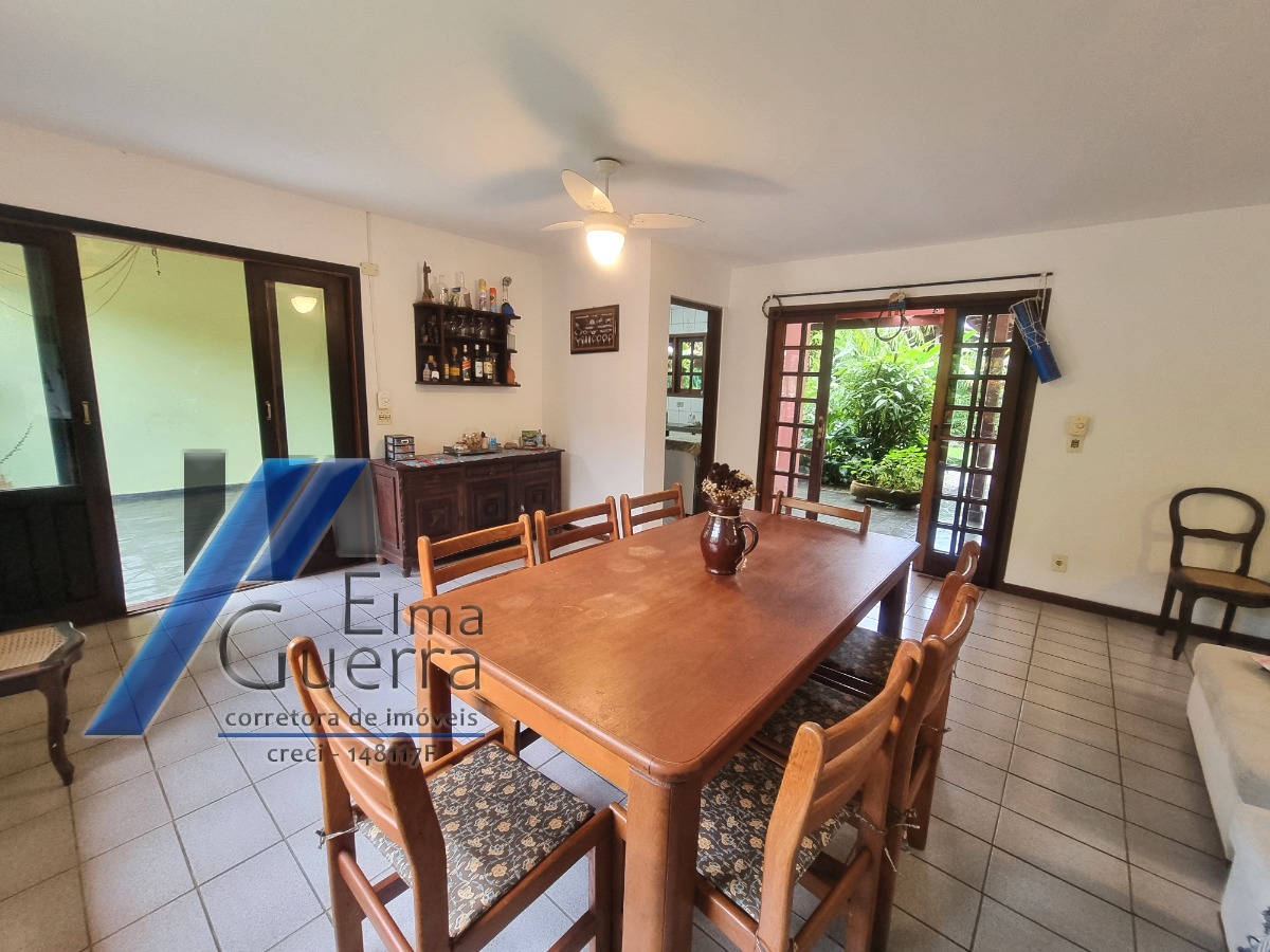 Casa à venda com 3 quartos, 151m² - Foto 12