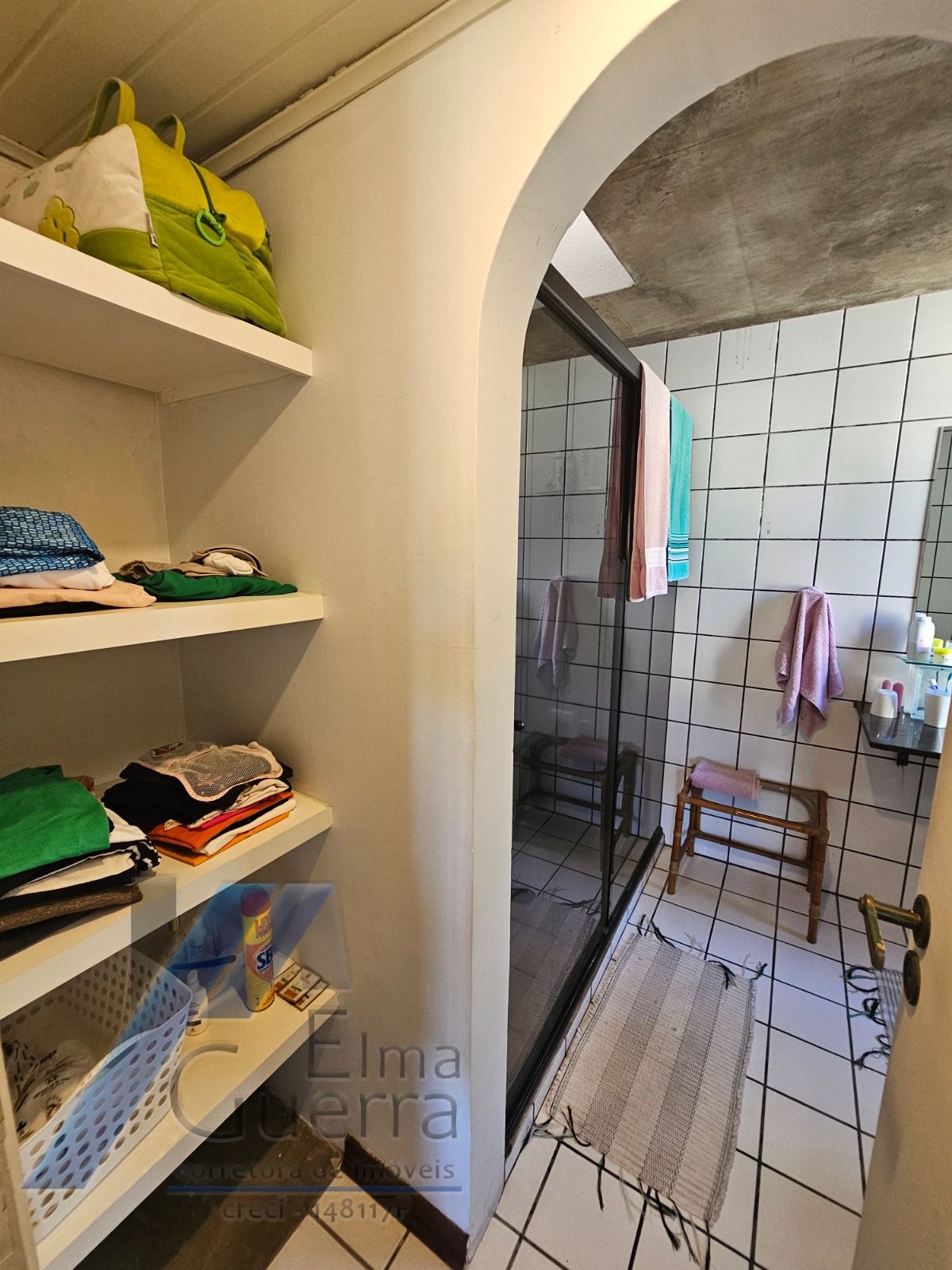 Ubatuba, Centro - Casa com 5 quartos, sendo 3 suítes