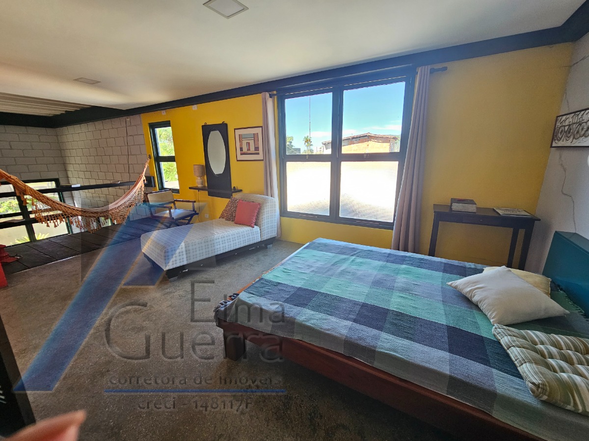 Ubatuba, Centro - Casa com 5 quartos, sendo 3 suítes