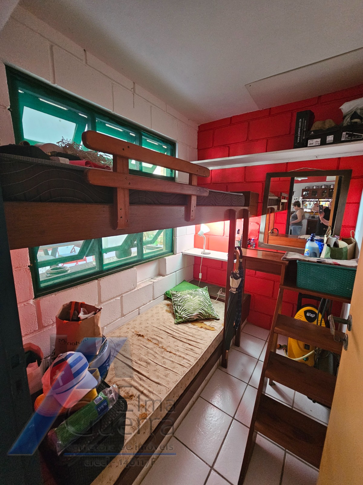 Ubatuba, Centro - Casa com 5 quartos, sendo 3 suítes